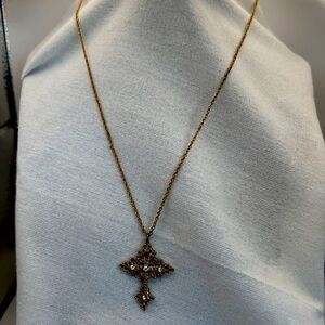 1928 Cross pendant and gold tone chain